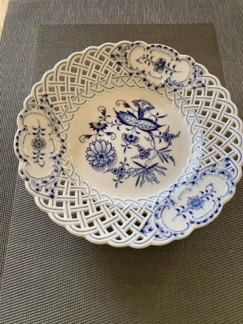 Lovely Meissen Blue Onion Reticulated Plate with Cross Swords Mark