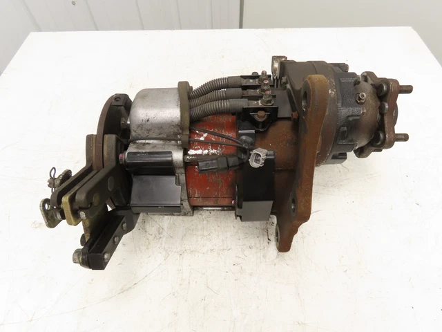 Toyota 7FBEU15 Electric Forklift Drive Motor Right Hand