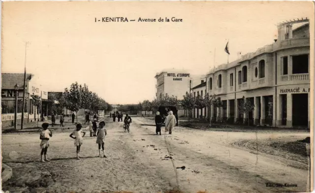 CPA AK MAROC KENITRA - Avenue de la Gare (93181)