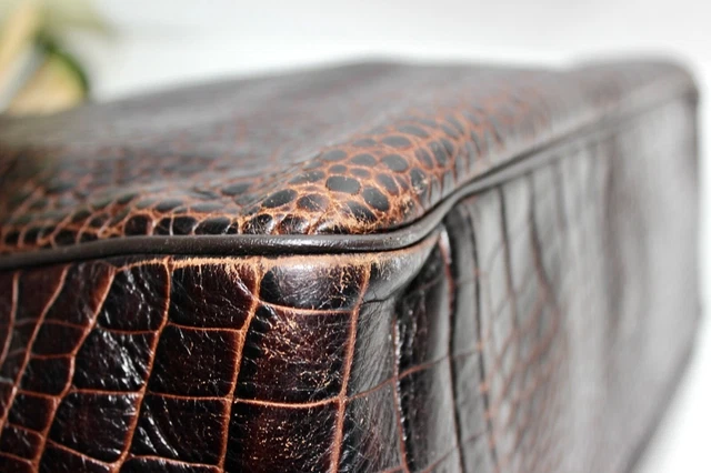 Vintage LONGCHAMP Croc Embossed Roseau Brown Leather Tote Bag France 16