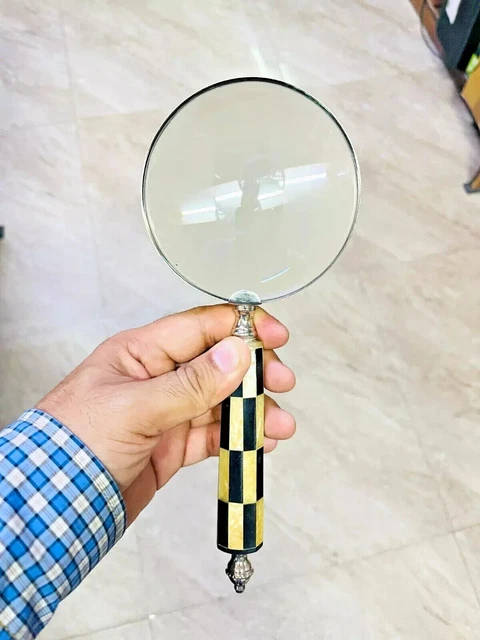 Loupe de laiton de vintage photo stock. Image du traitement - 81151896