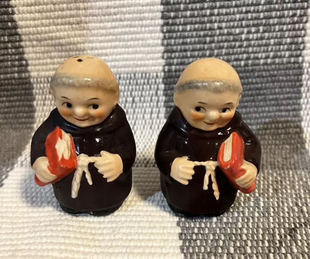 LOT Vintage Monk Friar Tuck Hummel Goebel Figurines Salt & Pepper Shakers Tray