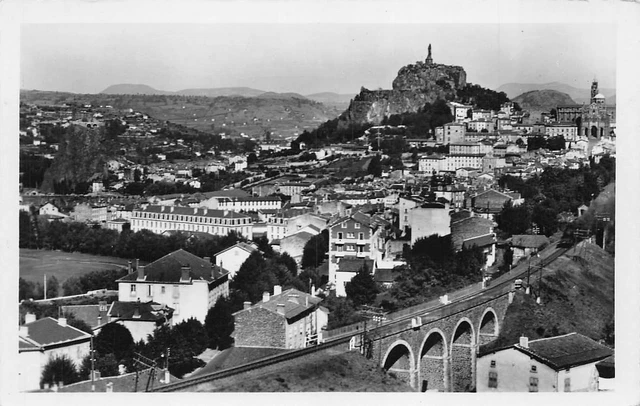 LE PUY - vue générale prise du Mont Ronzon
