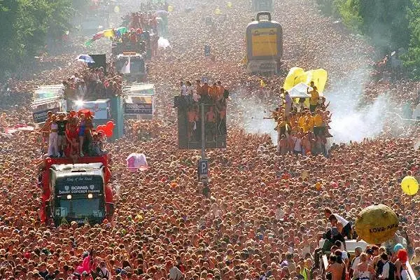 The Love Parade Festival in Berlin Live Events DJ-Sets Compilation (1997 - 2010)