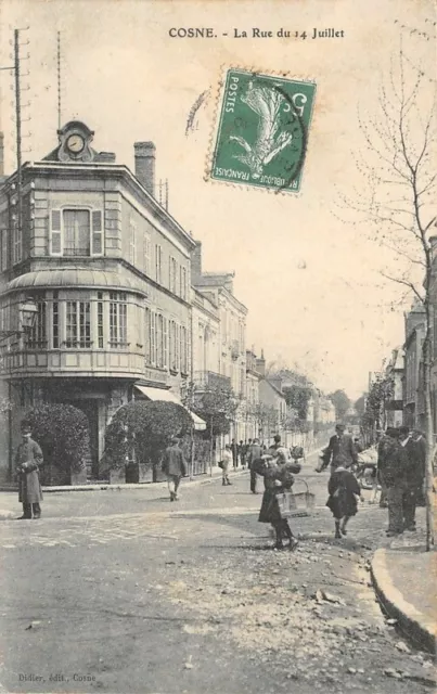 COSNE - la rue du 14 juillet