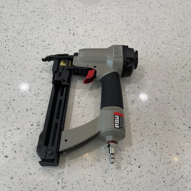 PORTER CABLE NS100A 1/4" Narrow Crown Stapler Pneumatic Staple Gun 44.