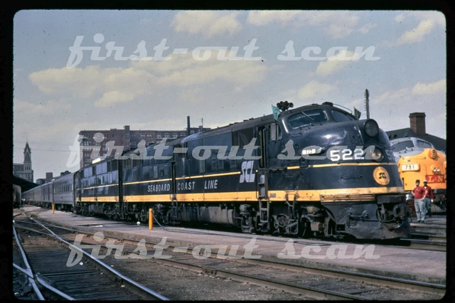 R DUPLICATE SLIDE - Seaboard Coast Line SCL 522 E-6 Passenger Scene