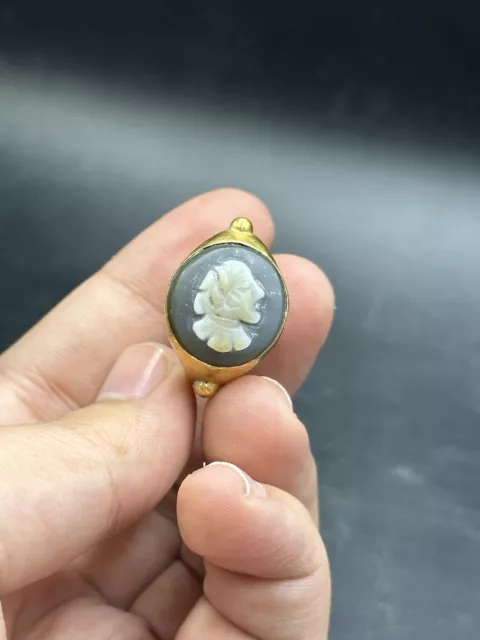 Ancient Roman High Carat Gold Ring With Rare Agate Stone Beautiful King Portrait 3