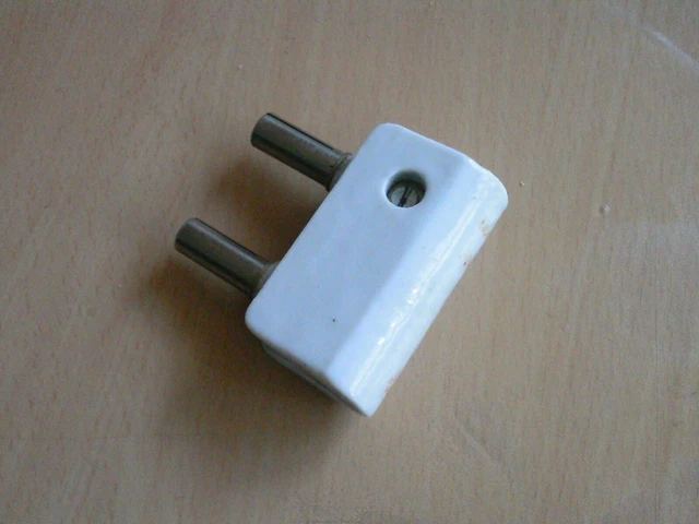 Porte fusible ancien en porcelaine à broches à fil de plomb