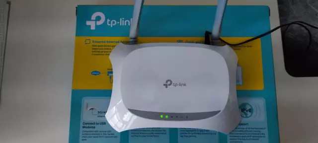 TP-LINK TL-MR3420 300 Mbps 4-Port 100 Mbps Funk Router