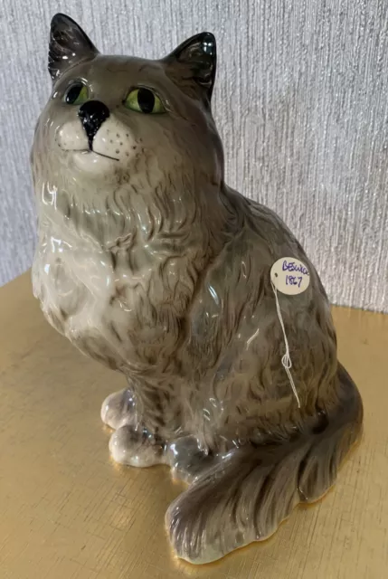 BESWICK CAT  PERSIAN SEATED LOOKING UP LARGE No. 1867 GREY GLOSS PERFECT