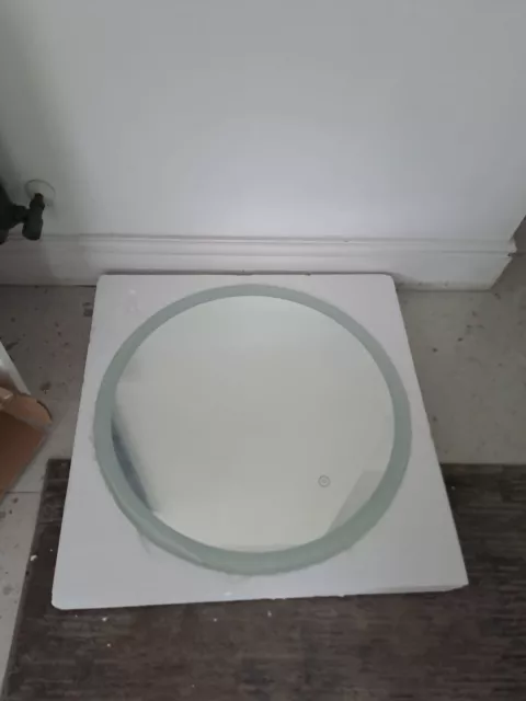 round 600mm bathroom mirror with led lights