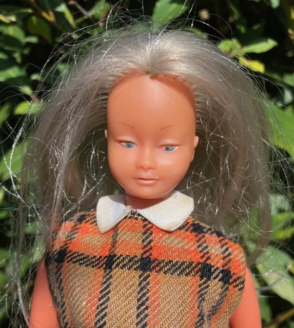 Les Poupees D'autrefois - Rare tenue de poupée MILY de gégé neuve en boîte