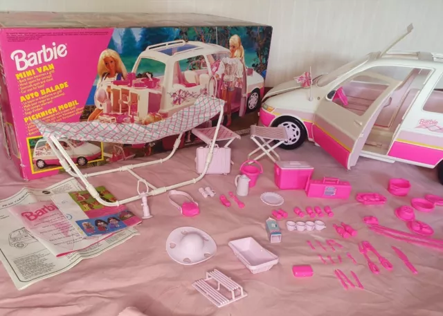 Barbie mini van shop