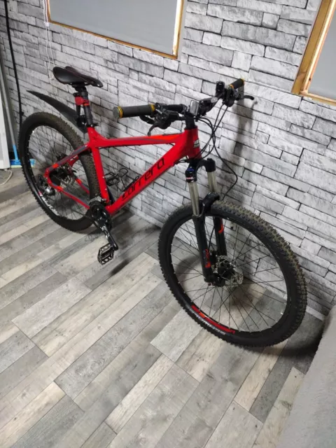 Red carrera top kraken
