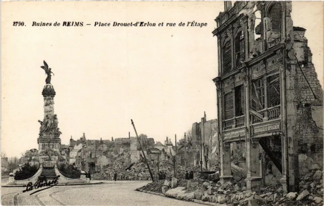 CPA AK Militaire - Reims - Ruines - Place Drouet-d'Erlon (698149)