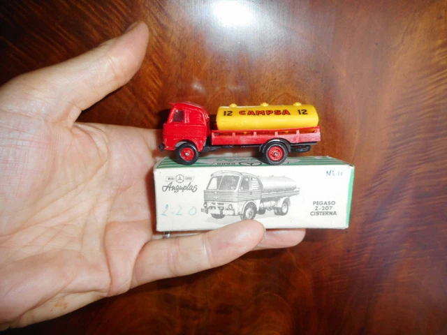 SIKU Camion Porte engin avec char 1/87 : Siku 1872