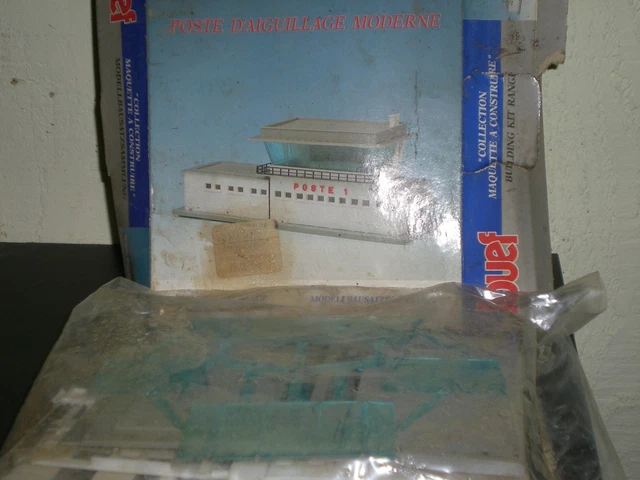 JOUEF ECHELLE HO Maquette assemblée Poste d'aiguillage moderne - 1716