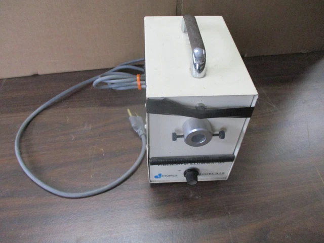 Dyonics 375 Fiber Optic Light Source Illuminator Laboratory Lab Unit Works