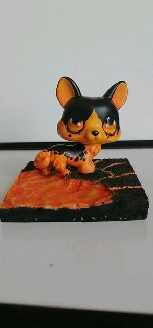 Figurine Littlest PetShop OOAK Custom - Corgi World Of Warcraft - Fait Main