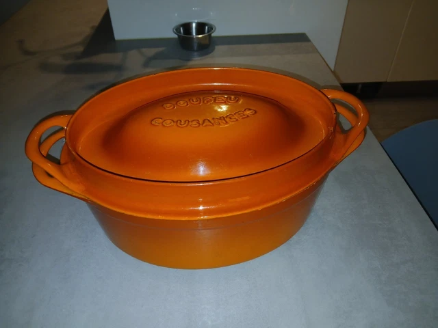 Le Creuset #28 Cast Iron Dutch Oven 7.25 qt Round Enameled Orange No Lid France
