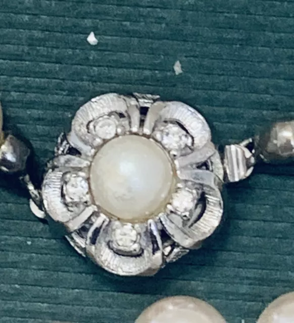 Alte schöne Perlenkette 84 cm mit schönem Verschluss. 2