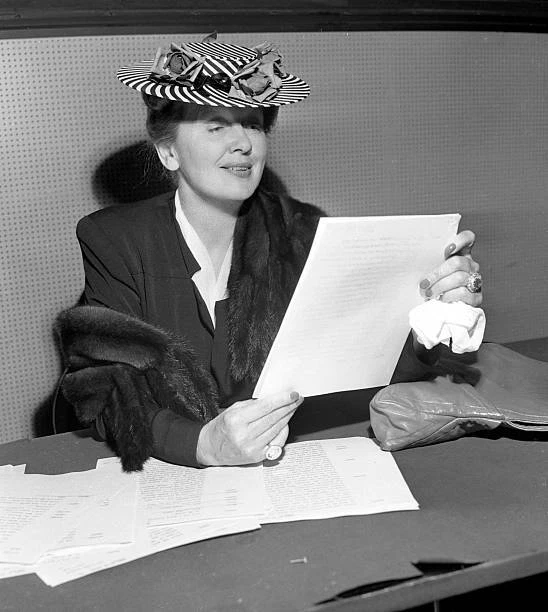 RADIO PROGRAM HEDDA Hoppers Hollywood Pictured is Hedda Hopper S 1940s