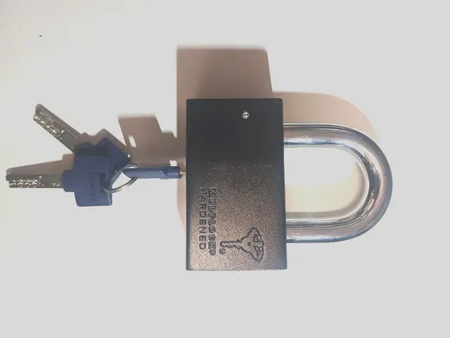 Mul-T-Lock MTL600 C16 - With removable shackle 3 keys (No Card)