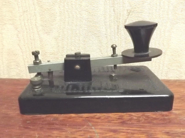 MORSE KEY [ MERIT ] Bakelite Base { Moulded Morse Code to base } Morse ...