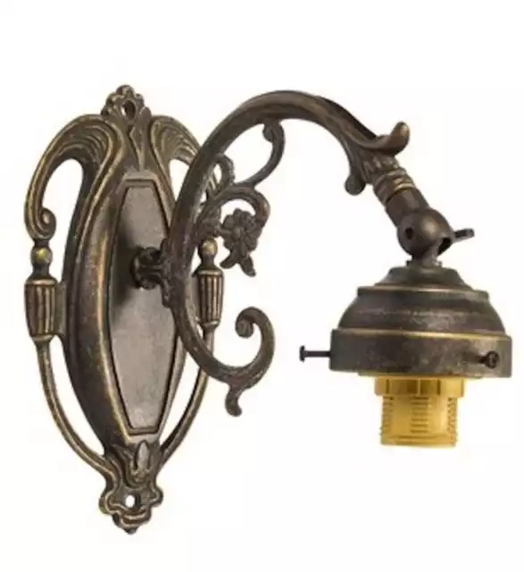 Applique lampada parete in ottone brunito stile vittoriano lavorazione artistica