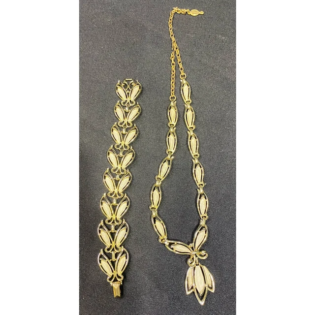 9696- Beautiful Vintage Choker & Bracelet Coventry Set
