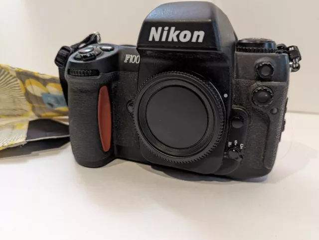 Nikon F100 35mm SLR Auto Focus Camera Body Only- Black - Q5