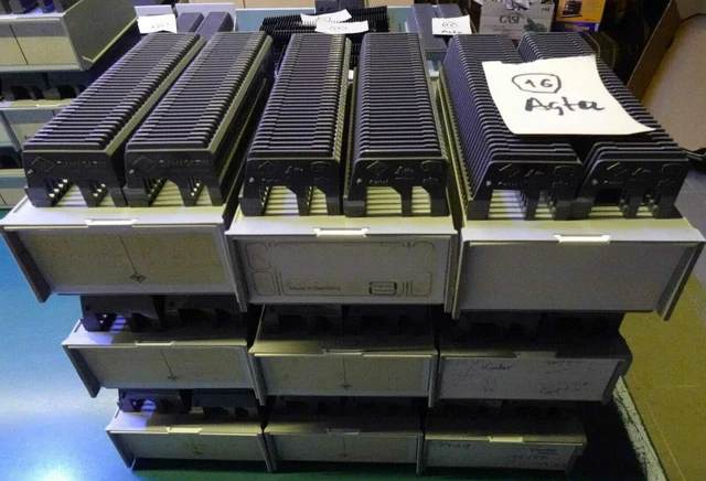 12 AGFA Magazinboxen mit  je 2 x 36 er Universalmagazinen Diamagazin Diabox