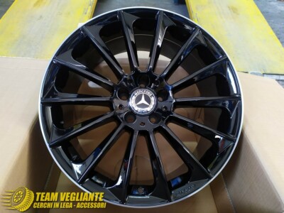 C & E 4 X Chiusura Boccole Cerchi Nere AMG Per Mercedes Benz a B C E ML Gla D.C Glc 