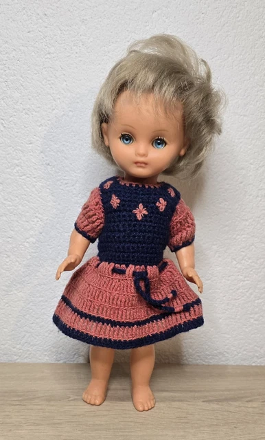 ANCIENNE POUPEE MARIE francoise Mode et travaux bouclee vintage +tenue