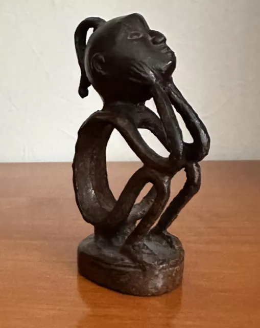 Alte Bronze Figur. 171 g schwer, 10x2,5x5 cm (höhe breite tiefe)