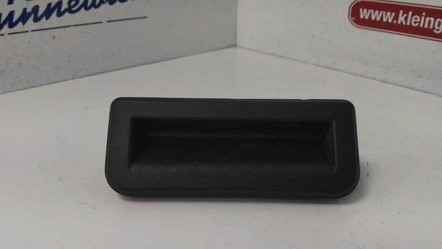 Garniture Arrière (poignée + éclairage Plaque) Pour Audi A4/A6/RS4 (2004-2012) - Noire, K-Parts HF-46