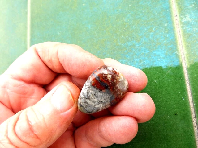 Minerales " Excelente Mineral De Jaspe Rodado De Brasil  -  11A22 ".