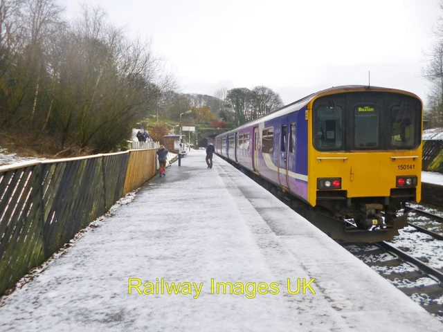 RAILWAY PHOTO CLASS 150 DMU Disley train c2014 £2.00 - PicClick UK