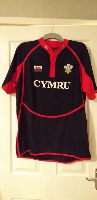 New Men's 'New Cooldry' Cymru Welsh Feathers/Dragon Collared Rugby T Shirt