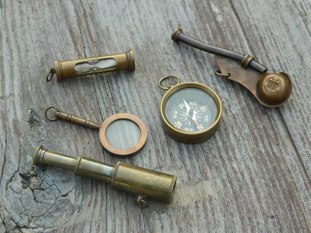 Brass Nautical Gift Set-Telescope,Compass,Magnifier,Bosun Whistle,Sand Timer 3