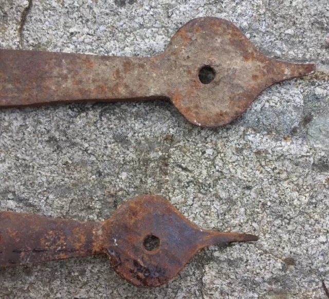 Antique Pair Of Maine Salvage Barn Hinges Wrought Iron Spade Heads 19.5” + 19” 4