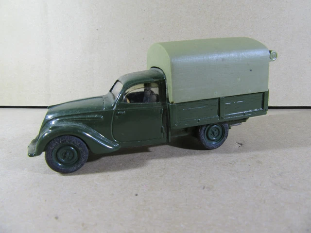 PEUGEOT 202 PICK UP MARAICHER NATIONALE 7 N008 1:43 de reference N008