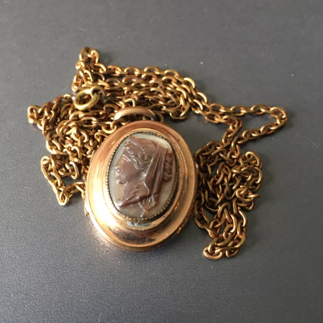 Antique Victorian Locket Necklace Pendant Old Cameo Mother Of Pearl Souvenir