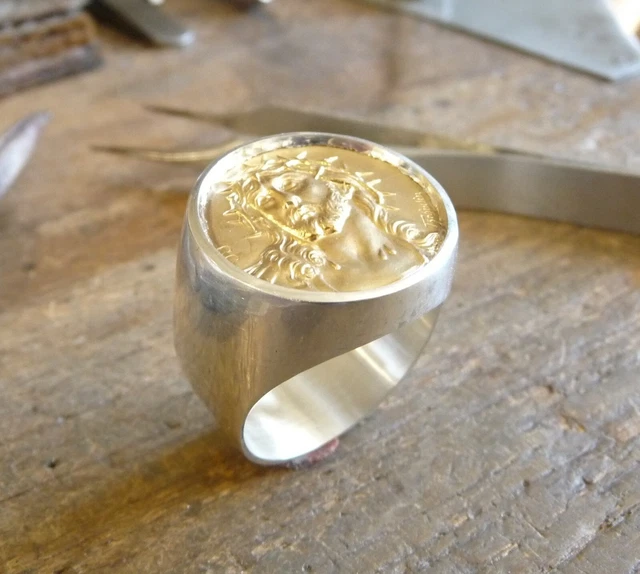 Chevalière Argent Massive Ronde Avec Pièce Souverain En Or - Neuf Sous Emballage