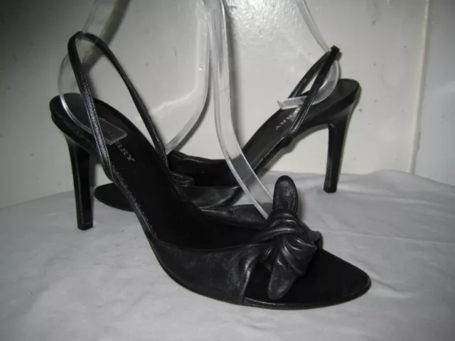 Burberry Black Leather Heel Open Toe Bow Sandals Shoes Women's Size 38.5 / 8.5