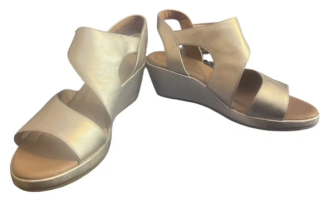 Un best sale plaza sling