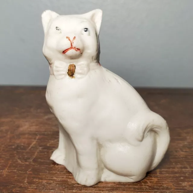 ANTIQUE SMALL GERMAN Parian Ware Porcelain Cat Figurine 1843 2 3/8