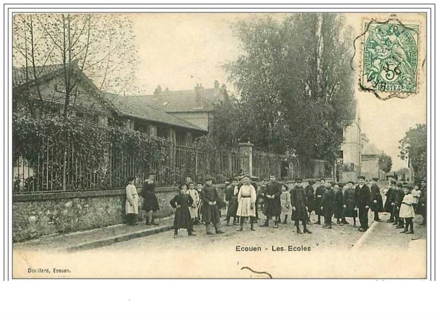 95.Ecouen.les Ecoles