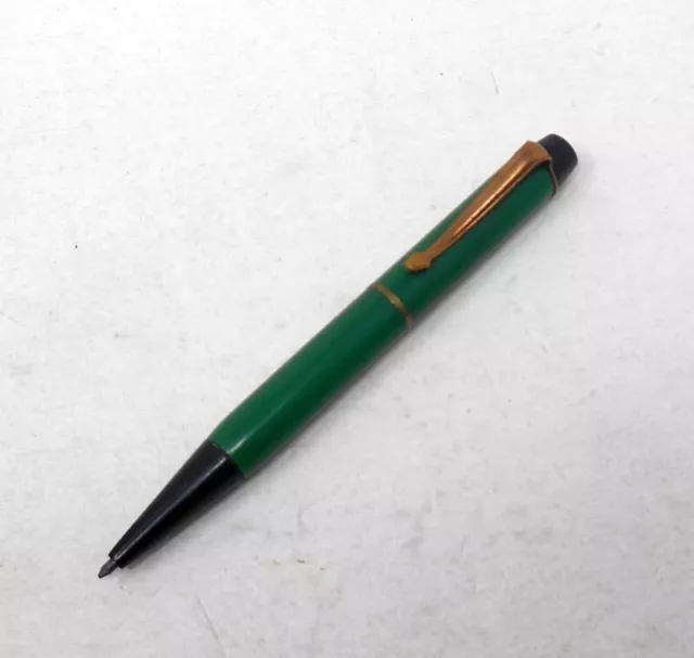 Accessoires adaptés au crayon Staedtler Mars Lumograph 100 (taille-crayons  et gommes à effacer) – HeleneCaroline Fournier